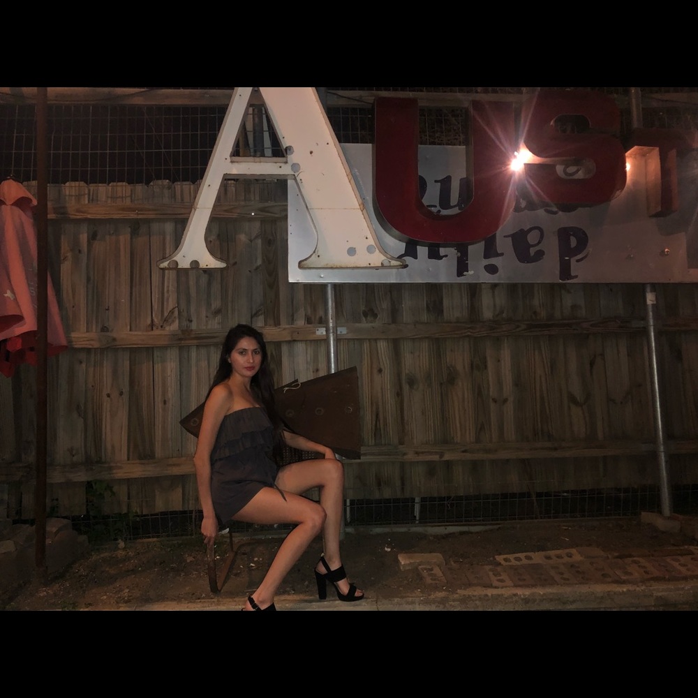 Gray romper - Picture 4 of 4
